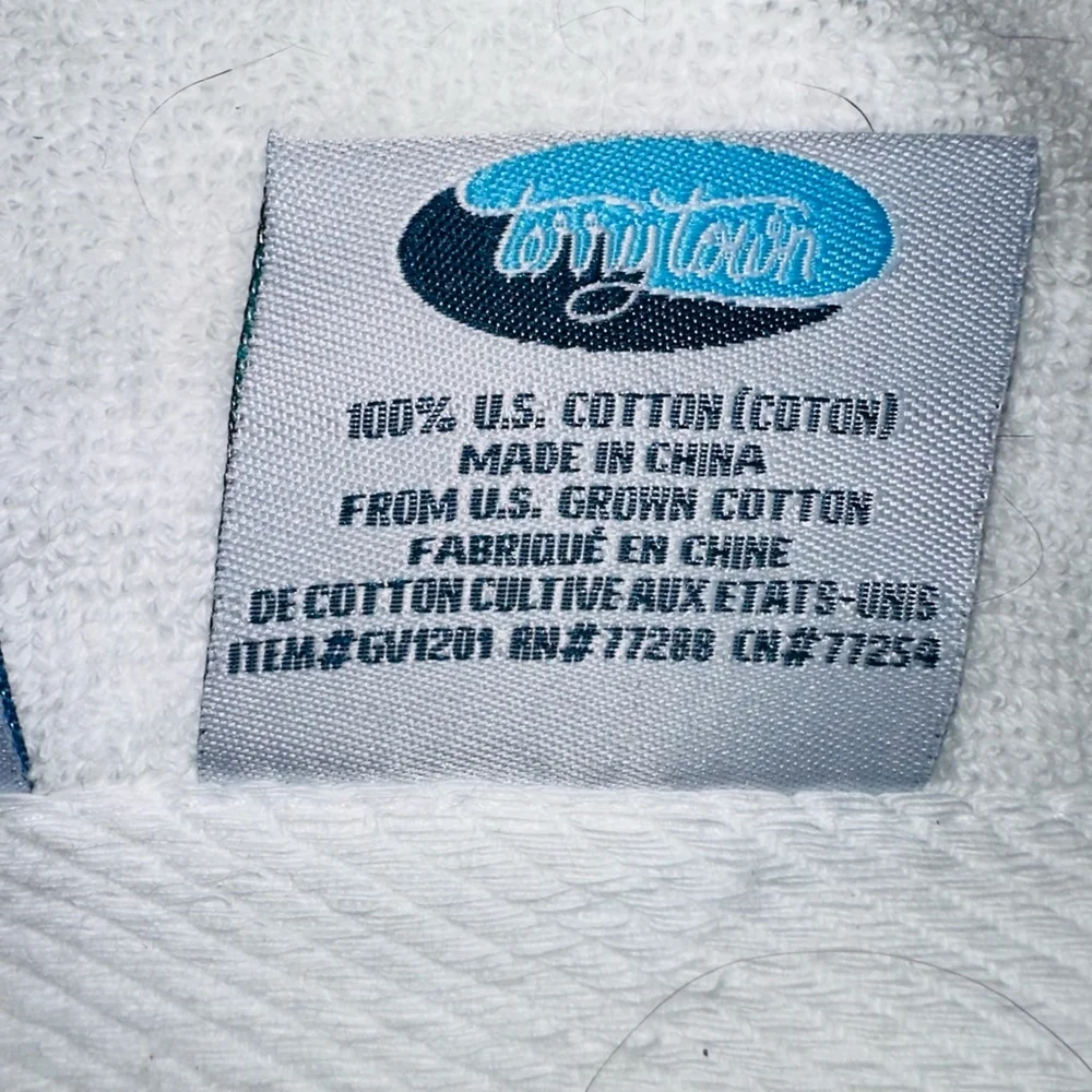 NWOT Terry Town Hand Towel 26 X 15 Terry Cloth 100% Cotton Velour Giraffe Bird